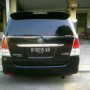Jual toyota kijang inova v matic warna hitam mulus tahun 2006