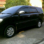 Jual toyota kijang inova v matic warna hitam mulus tahun 2006