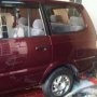 Jual Toyota kijang LGX tahun 2002 merah hati manual