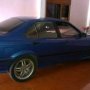 Jual BMW 320i 1994 a/t Neon Blue