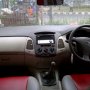 Dijual Toyota Kijang Innova Tipe G M/T Hitam tahun 2009 bensin