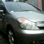 Jual mobil honda stream 2005 warna abu-abu A/T