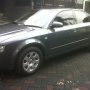 AUDI A 4 (2 . 0) TRIPTONIC 2002 GREY