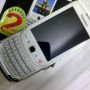 Blackberry Torch 9800 white ( BANDUNG ONLY )