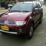 MITSUBISHI PAJERO 2.5 EXC 4 X 2 AT 2011 MERAH TUA METALIK