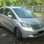 Jual Honda FREED psd AT silver , seperti baru