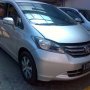 Jual Cepat Mobil Honda Freed PSD A/T Silver Metalic[Kondisi 99%]