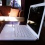 Jual MACBOOK WHITE UNIBODY 7.1 murah barang mulus