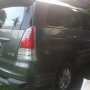 Jual kijang Inova AT 2009 Abu-abu mulus banget