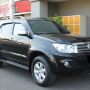 Jual Toyota Fortuner G Diesel 2010 AT Hitam Metalik 