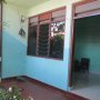 Jual rumah dipinggir jalan, udara sejuk, kayu jati