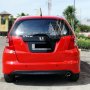 JUAL HONDA JAZZ RS 2010 A/T RED MULUS TERAWAT SIAP PAKAI