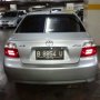 Jual toyota vios 04 AT silver metalik 96jt