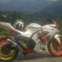 Jual Ninja 250 thn 2011 DKI Putih Costum