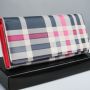 Dompet Motif Garis Kotak 