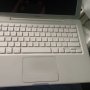 Jual Macbook white 13,3