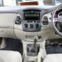 Jual Innova E manual silver 2010 mulus