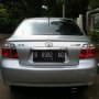 Jual Toyota New Vios G matic th.2006 Silver