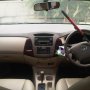 Toyota Kijang Innova V A/T 2005 hitam