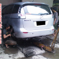 Servis Onderstel Mobil di Surabaya.JAYA ANDA Bengkel Khusus Kaki kaki Mobil.