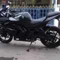 Kawasaki Ninja 250cc karbu warna hitam th 2008