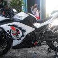 Kawasaki Ninja 250 FI ABS SE White Tahun 2014