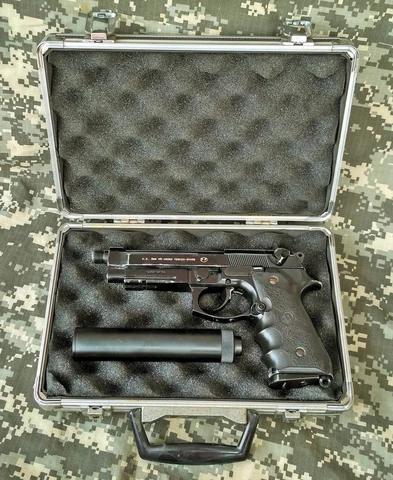 KJW M9A1 BERETTA SPECIAL EDITION with SILENCER