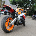 honda CBR 1000 CC tahun 2011 sangat mulus