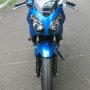 Jual Honda CBR 150 R W Biru Th 2009 Bln 10 KM 2 rb + Ban Batlax + Lampu HID kondisi superb
