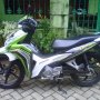Jual Over kredit  New Honda Blade Hijau Putih Desember 2011 Jakarta