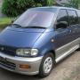 Nissan Serena 1.6 th 99 Manual