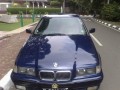 BMW 320 i A/T 1994 BMW 320i AT 1994 biru metalik