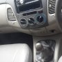 Innova E Silver 2009 MT 