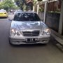 Jual Mercy E240 Elegance (W210) Brilliant silver, Low mileage, Beige interior
