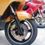 Moge Ducati th 2000 dan Piaggio th 2002